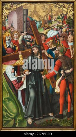 Christ portant la Croix. Détail du retable passion de Göttingen par le peintre gothique tardif allemand Hans Raphon (1499) exposé à l'exposition permanente des anciens maîtres de la Galerie nationale (Galerie Národní) au Palais Sternberg (Šternberský palác) à Prague, en République tchèque. Banque D'Images