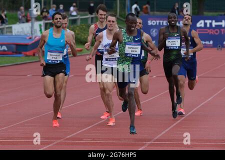 Sauteville les Rouen, Normandie, France. 11 juillet 2021. BOAZ KIPRUGOT (KEN) remporte le 1500m lors de la réunion de l'Atle Pro Tour à Sotteville les Rouen au City Stadium - Sotteville les Rouen France crédit: Pierre Stevenin/ZUMA Wire/Alay Live News Banque D'Images