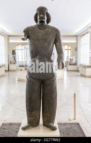 La statue de bronze du prince, Partian 250BC-224AD, Musée national de l'Iran, Téhéran, Iran, Perse, Asie occidentale, Asie Banque D'Images