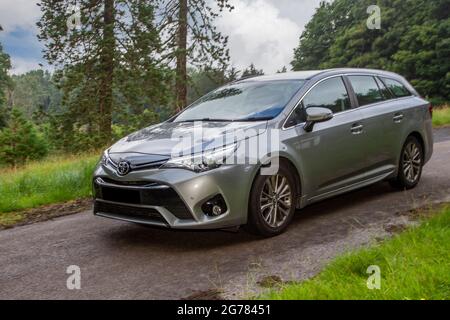 Toyota D-4D ACTIF 2015, manuelle 6 VITESSES, manuelle 4 portes en route KLMC The Cars The Star Show à Holker Hall & Gardens, Grange-over-Sands, Royaume-Uni Banque D'Images