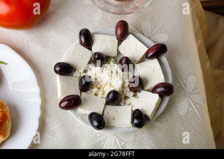 Fromage feta, olives, petit déjeuner, turc, grec Banque D'Images