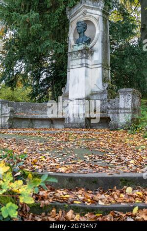 Europe, Germany, Southern Germany, Baden-Wuerttemberg, Stuttgart, Hauff bust in the Hasenbergsteige Banque D'Images