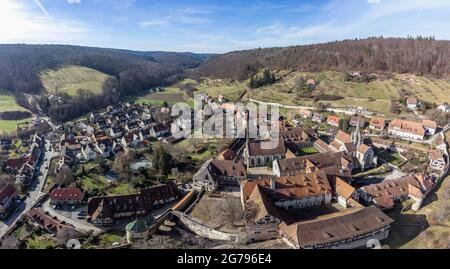 Europe, Allemagne, Bade-Wurtemberg, région de Schönbuch, Bebenhausen, Vue aérienne du Kosteranlage Bebenhausen à Schönbuch Banque D'Images