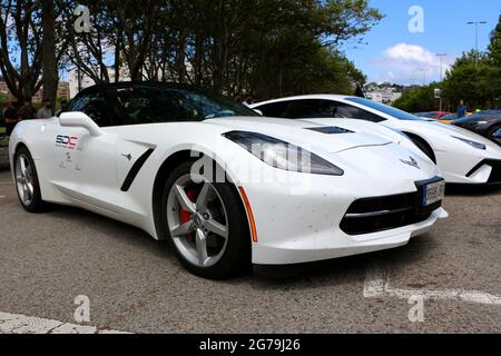 Vue de face d'une voiture de Chevrolet Corvette C7 Stingray garée lors d'un événement public de la journée Supercar Sardinero Santander Cantabria Espagne le 2021 juin Banque D'Images