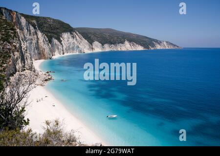 Plage isolée et cachée de Fteri dans l'île de Keflaonia, Grèce, Europe Banque D'Images