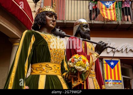 Place Sant Pere lors de la célébration du festival Patum de Berga (Barcelone, Catalogne, Espagne) ESP: Plaza de Sant Pere durante la Patum de Berga Banque D'Images