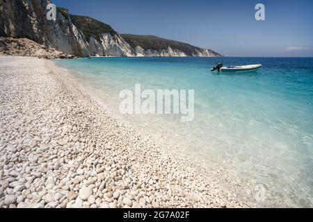 Plage isolée et cachée de Fteri dans l'île de Keflaonia, Grèce, Europe Banque D'Images