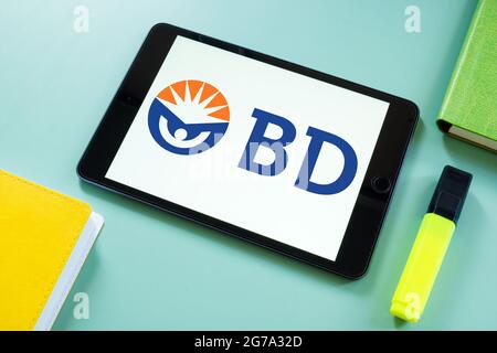 KIEV, UKRAINE - 30 juin 2021. Tablette avec logo de la société Becton Dickinson BD. Banque D'Images