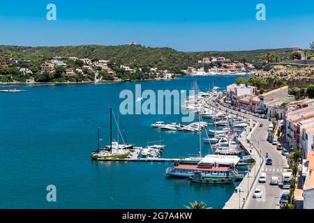 Vue de Mirador de la Miranda au port, Port de Maó, deuxième plus grand port naturel du monde, Mahon, Mao, Minorque, Espagne, Europe Banque D'Images