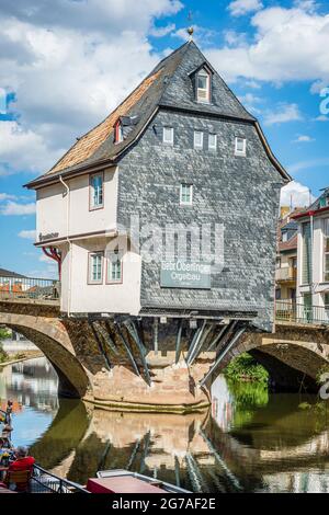 1495, Pont du Vieux Nahe, Bad Kreuznach, pont, maisons de pont, Pont Saint patron, Croix du Christ, protection des monuments, maisons, Johannes von Nepomuk, KH, ville de quartier, Mannheimerstrasse, Mühlenteich, Nahe, affluent, côté amont, porphyre, grès, pont en pierre, Wörthinsel Banque D'Images