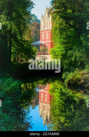 Nouveau château à Prince Pücklerpark Bad Muskau, haute Lusatia, district de Goerlitz, Saxe, Allemagne, Europe Banque D'Images