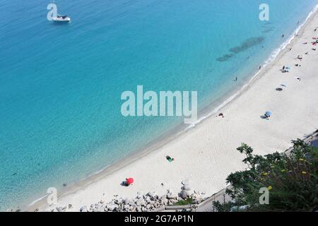 Tropea - Spiaggia della Rotonda da Belvedere del Corso Banque D'Images