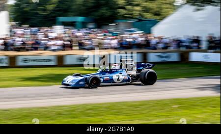 1971 Tyrrell-Cosworth 003 entré par Paul Stewart, dirigé par Jackie Stewart 2021 Goodwood Festival of Speed à Goodwood House, West Sussex, le 9 juillet 2021. Photo de Phil Hutchinson. Utilisation éditoriale uniquement, licence requise pour une utilisation commerciale. Aucune utilisation dans les Paris, les jeux ou les publications d'un seul club/ligue/joueur. Crédit : UK Sports pics Ltd/Alay Live News Banque D'Images