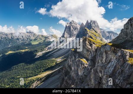 Magnifique paysage de pic de Seceda dans les Alpes Dolomites, chaîne de montagnes Odle, Tyrol du Sud, Italie, Europe. Banque D'Images