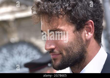 Rome, Italie. 12 juillet 2021. Le joueur de tennis italien et le finaliste de Wimbledon en 2021, Matteo Berrettini, arrivent pour assister à une cérémonie avec les joueurs de l'équipe nationale de football italien, au palais présidentiel de Quirinale à Rome le 12 juillet 2021 crédit: dpa/Alay Live News Banque D'Images