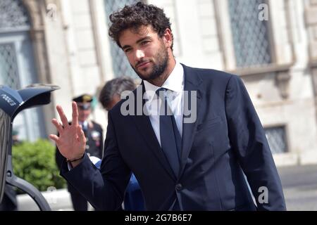 Rome, Italie. 12 juillet 2021. Le joueur de tennis italien et le finaliste de Wimbledon en 2021, Matteo Berrettini, arrivent pour assister à une cérémonie avec les joueurs de l'équipe nationale de football italien, au palais présidentiel de Quirinale à Rome le 12 juillet 2021 crédit: dpa/Alay Live News Banque D'Images