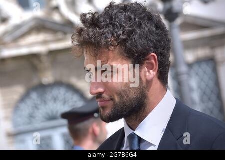 Rome, Italie. 12 juillet 2021. Le joueur de tennis italien et le finaliste de Wimbledon en 2021, Matteo Berrettini, arrivent pour assister à une cérémonie avec les joueurs de l'équipe nationale de football italien, au palais présidentiel de Quirinale à Rome le 12 juillet 2021 crédit: dpa/Alay Live News Banque D'Images