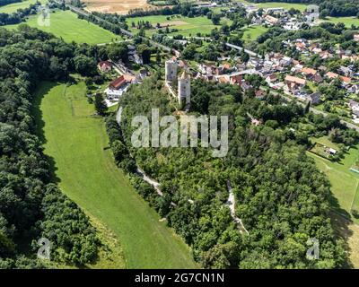 Vue aérienne du château de Saaleck en Allemagne Banque D'Images