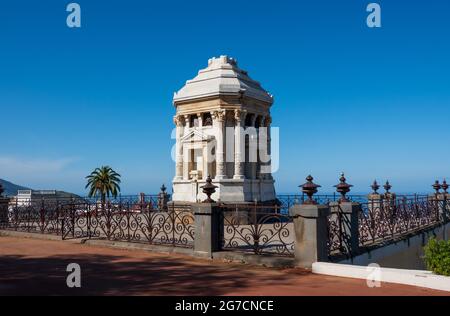 La Orotava, Ténérife, Espagne-01 janvier 2020, mausolée familiale dans le jardin Jardines del Marquesado de la Quinta Roja, Ténérife, Iles Canaries, Banque D'Images