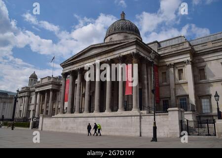 Extérieur de la National Gallery, Trafalgar Square, Londres, Royaume-Uni 2021. Banque D'Images