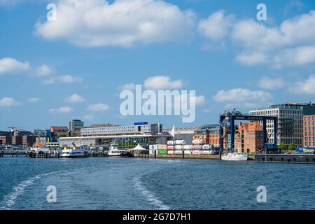 Blick auf en Bollhörnkai mit dem Eckmannspeicher, dem Bahnhof und die Bahnhofsbrücke Banque D'Images