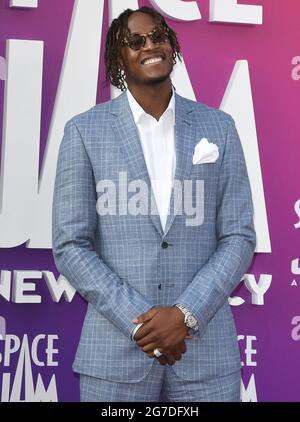 Los Angeles, États-Unis. 12 juillet 2021. Myles Turner arrive à l'EMBÂCLE : une NOUVELLE première mondiale HISTORIQUE qui s'est tenue à la Regal L.A. VIVRE à Los Angeles, CA le lundi 12 juillet 2021. (Photo par Sthanlee B. Mirador/Sipa USA) crédit: SIPA USA/Alay Live News Banque D'Images