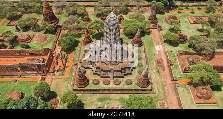 Vue aérienne du temple d'Ayutthaya, Wat Ratchaburana, vide pendant le covid, à Phra Nakhon si Ayutthaya, ville historique en Thaïlande Banque D'Images