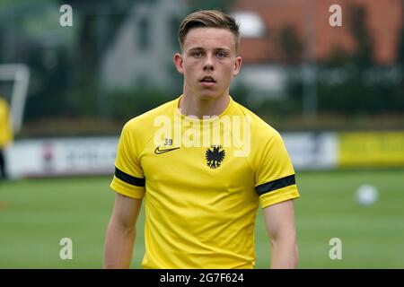 DRIEL, PAYS-BAS - JUILLET 13: Enzo Cornelisse de vitesse lors du match pré-saison entre vitesse et OFI Kreta au RKSV Driel Stadion le 13 juillet 2021 à Driel, pays-Bas (photo de René Nijhuis/Orange Pictures) Banque D'Images