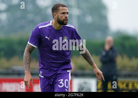 DRIEL, PAYS-BAS - JUILLET 13 : Luc Castaignos de l'OFI Crete FC pendant le match pré-saison entre vitesse et OFI Kreta au RKSV Driel Stadion le 13 juillet 2021 à Driel, pays-Bas (photo de René Nijhuis/Orange Pictures) Banque D'Images