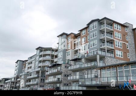 Extérieur d'un grand complexe d'appartements à Tacoma, Washington Banque D'Images