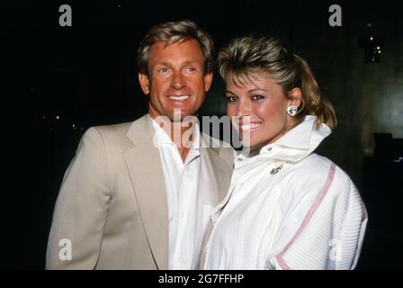 Vanna White et John Gibson Circa années 80 crédit: Ralph Dominguez/MediaPunch Banque D'Images