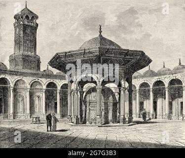 Fontaine dans la cour de la mosquée Muhammad Ali, Citadelle. Le Caire, l'Égypte, l'Afrique du Nord. Ancienne illustration gravée du XIXe siècle d'El Mundo Ilustrado 1880 Banque D'Images