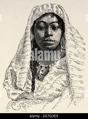 Jeune fille d'esclave marocaine en robe traditionnelle, Maroc, Maghreb. Afrique du Nord. Ancienne illustration gravée du XIXe siècle d'El Mundo Ilustrado 1880 Banque D'Images