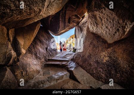 Vue magnifique sur les ruines de Hampi. Hampi, est un site classé au patrimoine mondial de l'UNESCO situé dans le centre-est de Karnataka, en Inde Banque D'Images