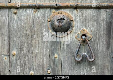 Ancienne porte, St Mary's Dennington, Suffolk Banque D'Images