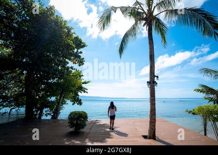 Le paradis au bord de la piscine en Thaïlande Banque D'Images