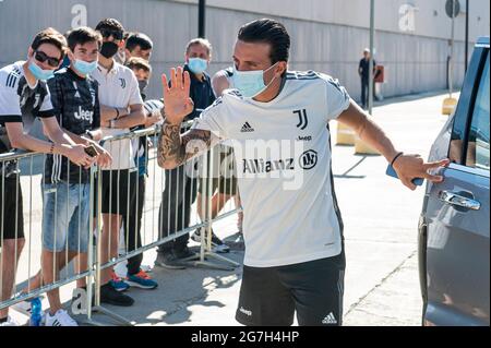 Turin, Italie. 14 juillet 2021. Luca Pellegrini de Juventus FC arrive à J Medical. Le Juventus FC commence les entraînements d'avant-saison le 14 juillet. Credit: Nicolò Campo/Alay Live News Banque D'Images