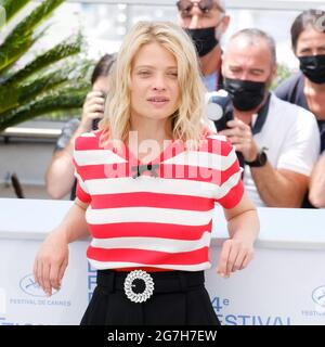 Palais des festivals, Cannes, France. 14 juillet 2021. Melanie Thierry pose au photocall 'Tralala'. Photo par crédit : Julie Edwards/Alamy Live News Banque D'Images