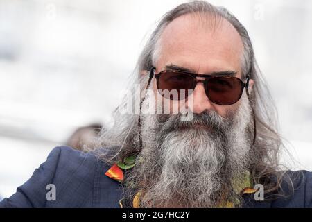 L'auteur-compositeur Warren assiste à la Panthy des Neiges participe à la photo Women do Cry lors du 74e Festival annuel du film de Cannes le 14 juillet 2021 à Cannes, en France. Photo de David Niviere/ABACAPRESS.COM Banque D'Images