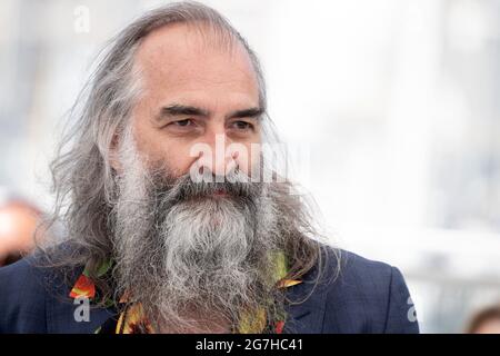 L'auteur-compositeur Warren assiste à la Panthy des Neiges participe à la photo Women do Cry lors du 74e Festival annuel du film de Cannes le 14 juillet 2021 à Cannes, en France. Photo de David Niviere/ABACAPRESS.COM Banque D'Images