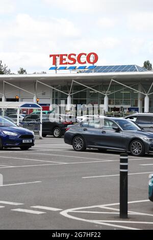Tesco Gloucester, rue St.Oswalds, Gloucester photo par Antony Thompson - Thousand Word Media, PAS DE VENTE, PAS DE SYNDICATION. Contactez pour plus d'informations Banque D'Images