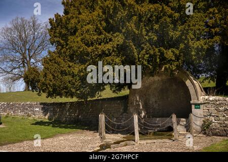 Royaume-Uni, Angleterre, Derbyshire, Tissington, Hall Well Banque D'Images