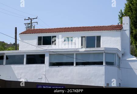 West Hollywood, Californie, États-Unis 14 juillet 2021 UNE vue générale de l'emplacement original/ancien du restaurant Spago où de nombreux célébrés y compris Madonna, Michael Jackson, Tom Cruise, Oprah Winfrey, cher, Lucille ball, Mariah Carey, Nicole Kidman, Jack Nicholson, Dolly Parton, Diana Ross, Farrah Fawcett, Tina Turner, Halle Berry, Meg Ryan, George Michael, Jodie Foster, Clint Eastwood et beaucoup d'autres au 1114 Horn Avenue le 14 juillet 2021 à West Hollywood, Californie, États-Unis. Photo par Barry King/Alay stock photo Banque D'Images