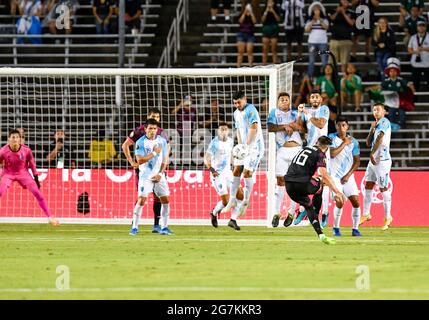 14 juillet 2021: Hector Herrera (16), milieu de terrain du Mexique, prend un coup de pied de pénalité dans la première moitié lors d'un match de la coupe d'or CONCACAF entre le Mexique et le Guatemala au stade Cotton Bowl à Dallas, TX le Mexique a battu Guatemala 3-0Albert Pena/CSM Banque D'Images