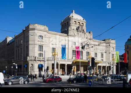 Le Théâtre royal dramatique (suédois: Kungliga Dramatiska Teatern, colloque Dramaten) est le théâtre national suédois de «drame poken», fondé en 1 Banque D'Images