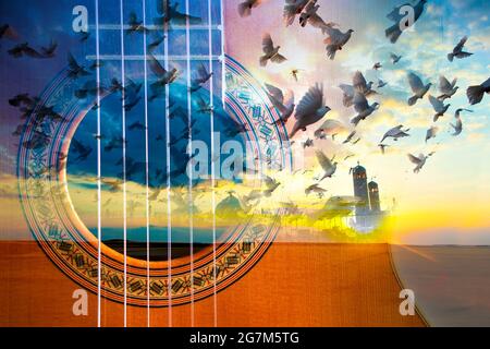 Composition de guitare acoustique. Double exposition coucher de soleil paysage et colombes voler. Music concept.conception de guitare espagnole. Banque D'Images
