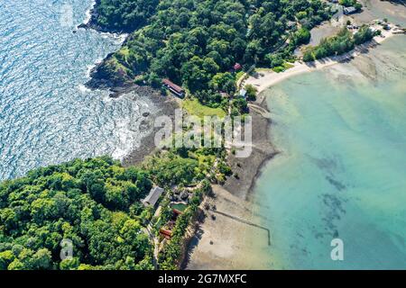 Vue aérienne de Bang Bao Cliff à koh Chang, Trat, Thaïlande, asie du Sud-est Banque D'Images