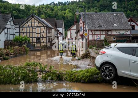 Schuld, Allemagne. 15 juillet 2021. Destruction dans le village du district d'Ahrweiler après la tempête de haute eau. Au moins six maisons ont été détruites par les inondations. Credit: Harald Tittel/dpa/Alay Live News Banque D'Images