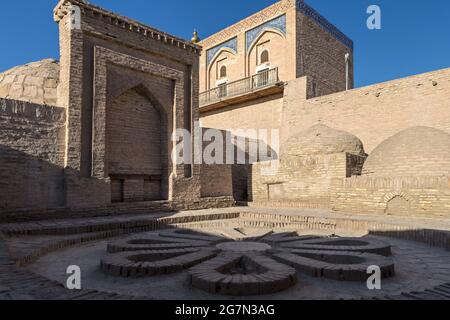 Mausolée de Makhmud Pakhlavan, poète et guerrier, avec fleur de brique, Khiva, Ouzbékistan Banque D'Images