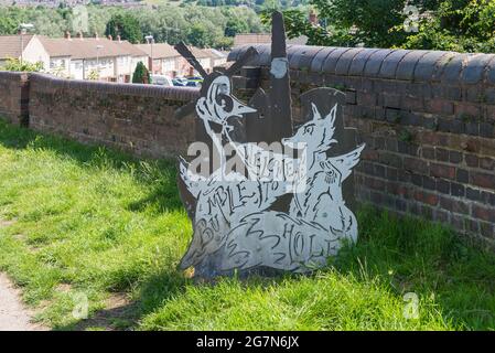 Le canal Dudley traversant Netherton, Dudley, Black Country et West Midlands Banque D'Images